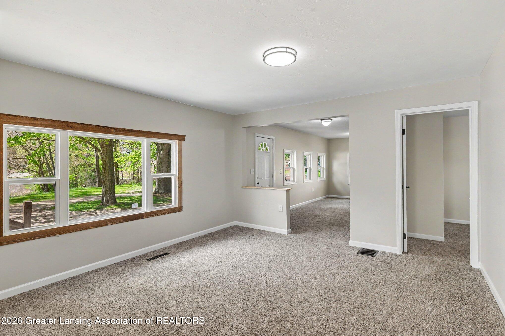 12579 Onondaga Road Onondaga, MI 49264 - Photo 3 of 19 Living Room