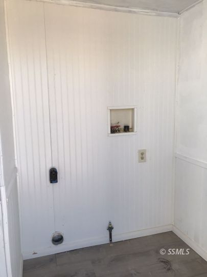 4233 West Ward Avenue Ridgecrest, CA 93555 - Photo 16 of 19 a view of a small space
