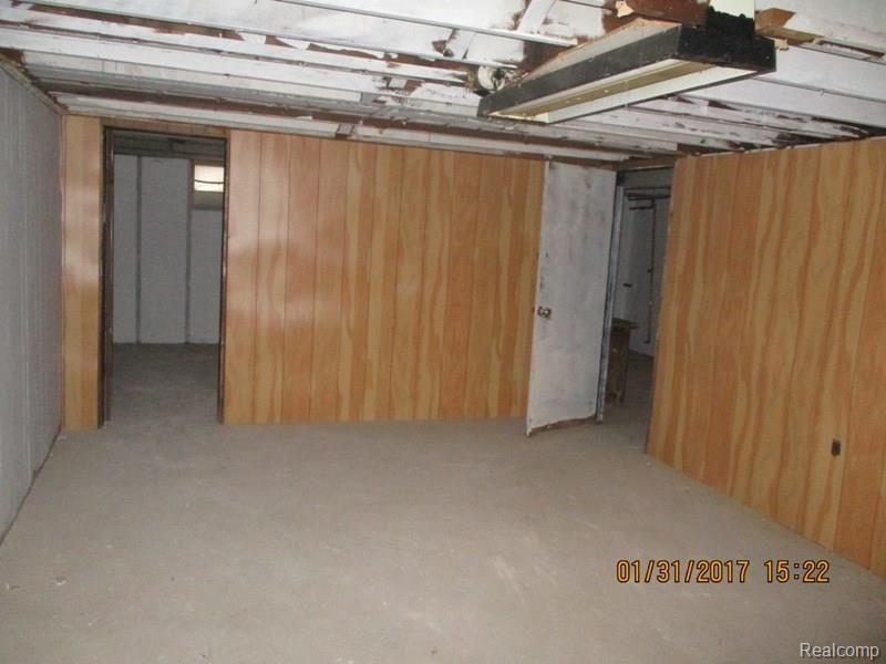 20285 Rutherford Street Detroit, MI 48235 - Photo 13 of 16 IMG_3336.JPG