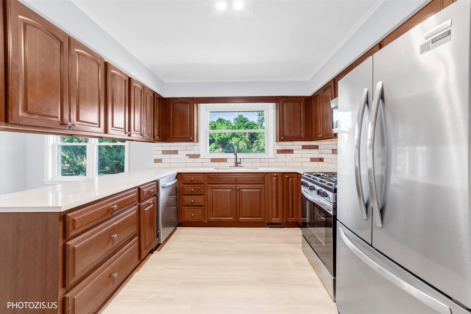 7056 Osage Road Long Grove, IL 60060 - Photo 9 of 32 Gallery Image 9