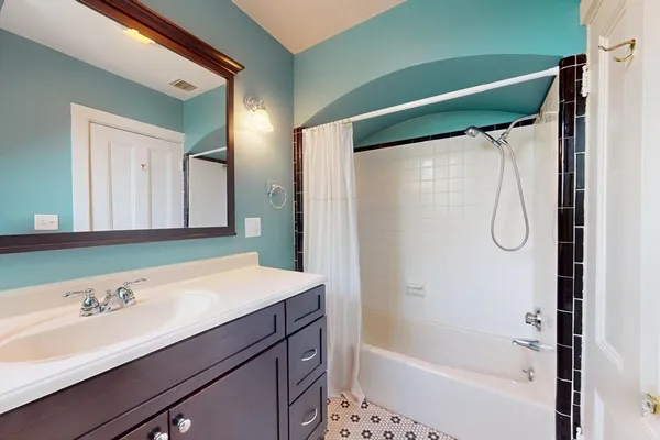 $665,000 | 12 Bigelow Circle, Unit 3, Boston, MA 02135