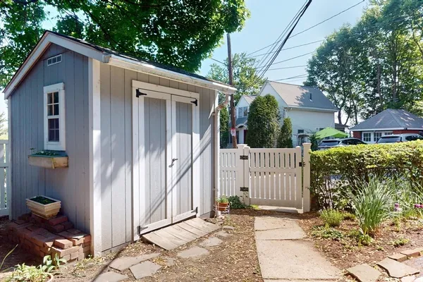 $665,000 | 12 Bigelow Circle, Unit 3, Boston, MA 02135