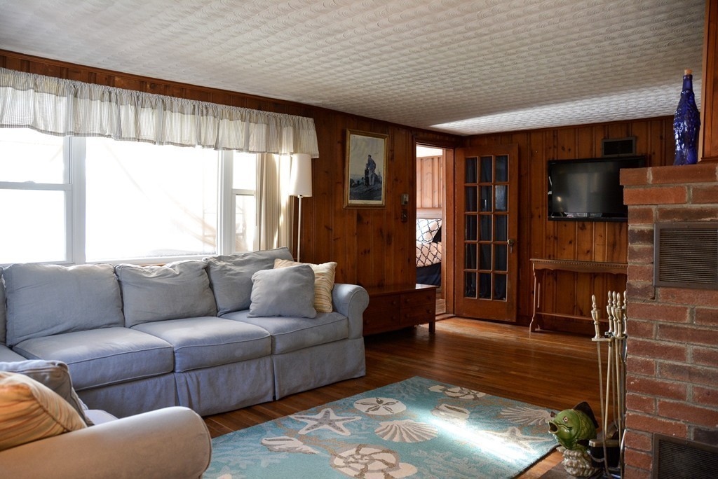 21 East Shore Road Holbrook, MA 02343 - Photo 15 of 30