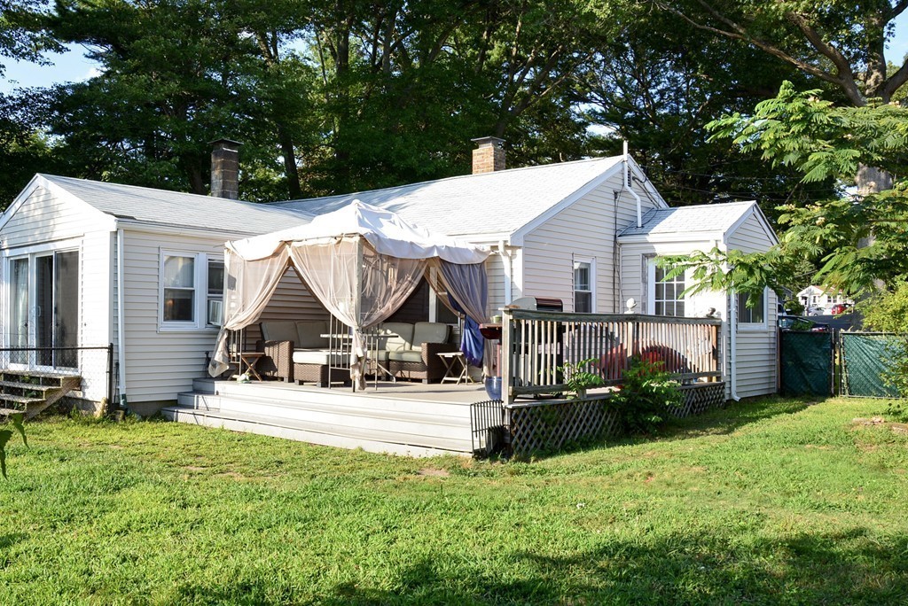 21 East Shore Road Holbrook, MA 02343 - Photo 5 of 30