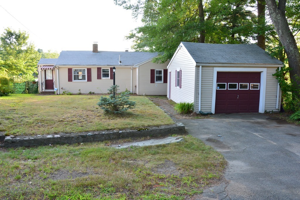 21 East Shore Road Holbrook, MA 02343 - Photo 7 of 30