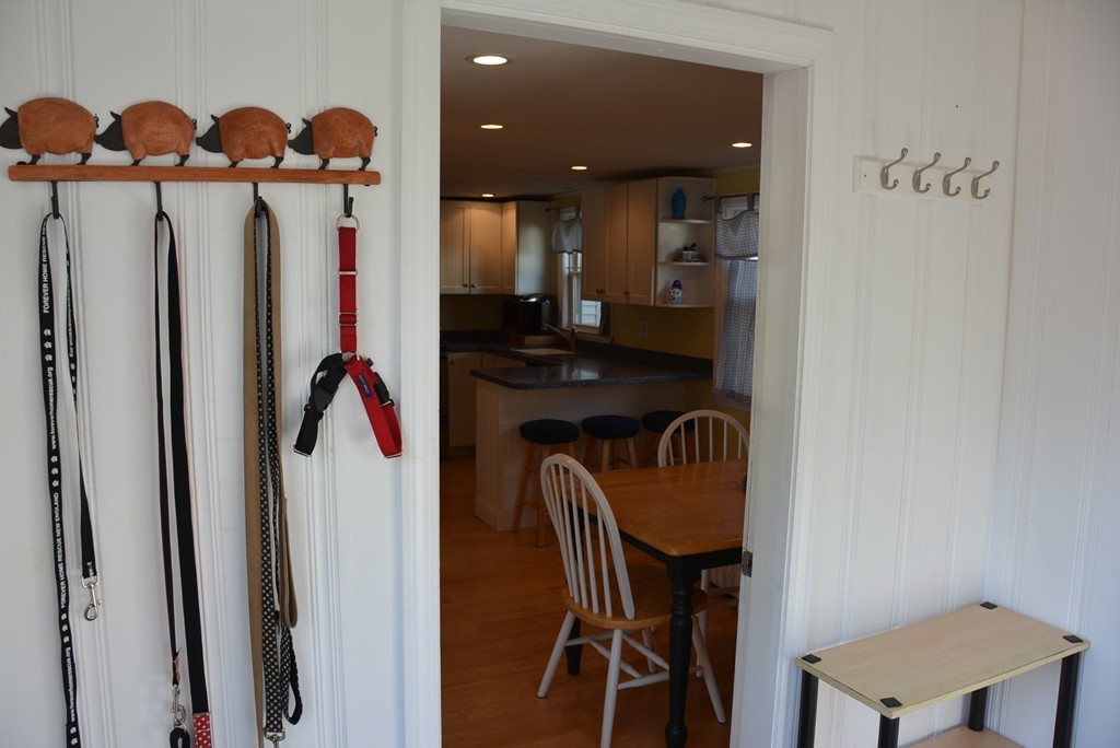 21 East Shore Road Holbrook, MA 02343 - Photo 10 of 30