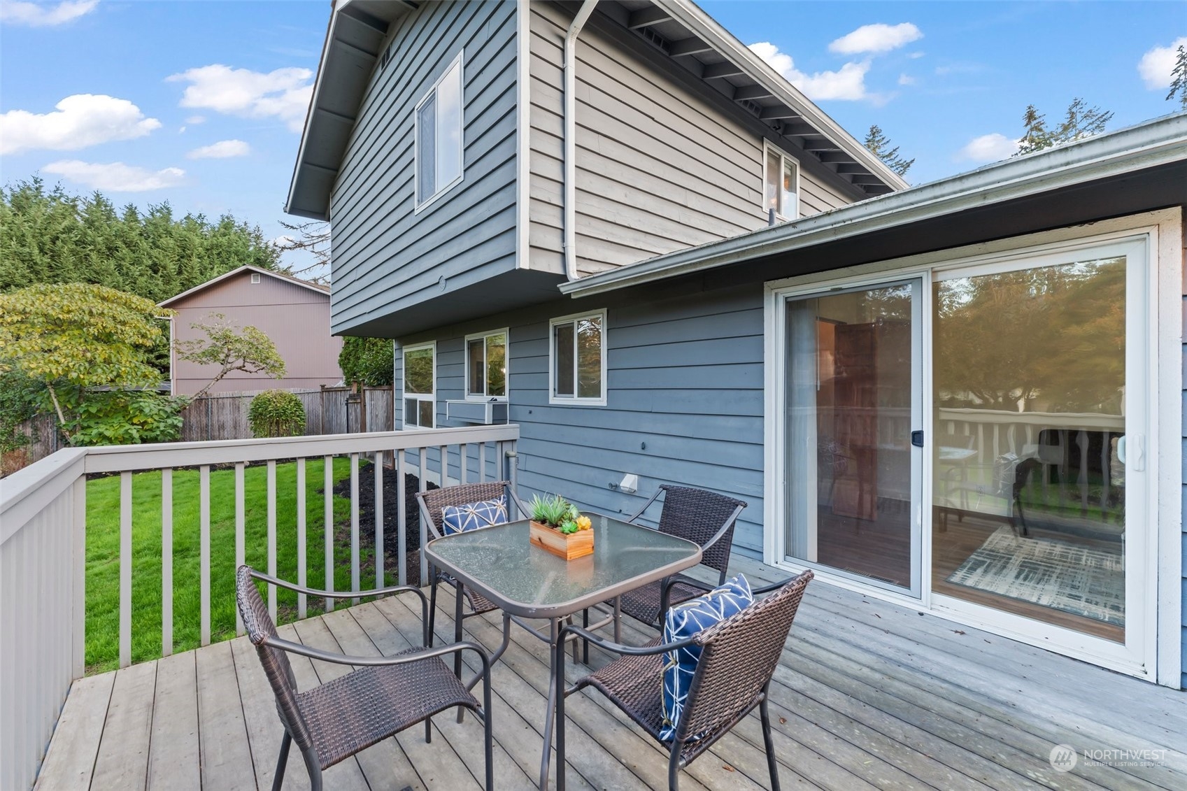 207 Elma Place Southeast Renton, WA 98059 - Photo 32 of 35 a view of a chair and table in the balcony