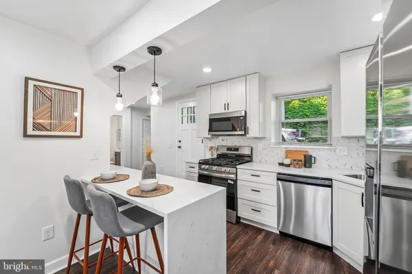 $359,900 | 2502 Parkview Road, Gwynn Oak, MD 21207
