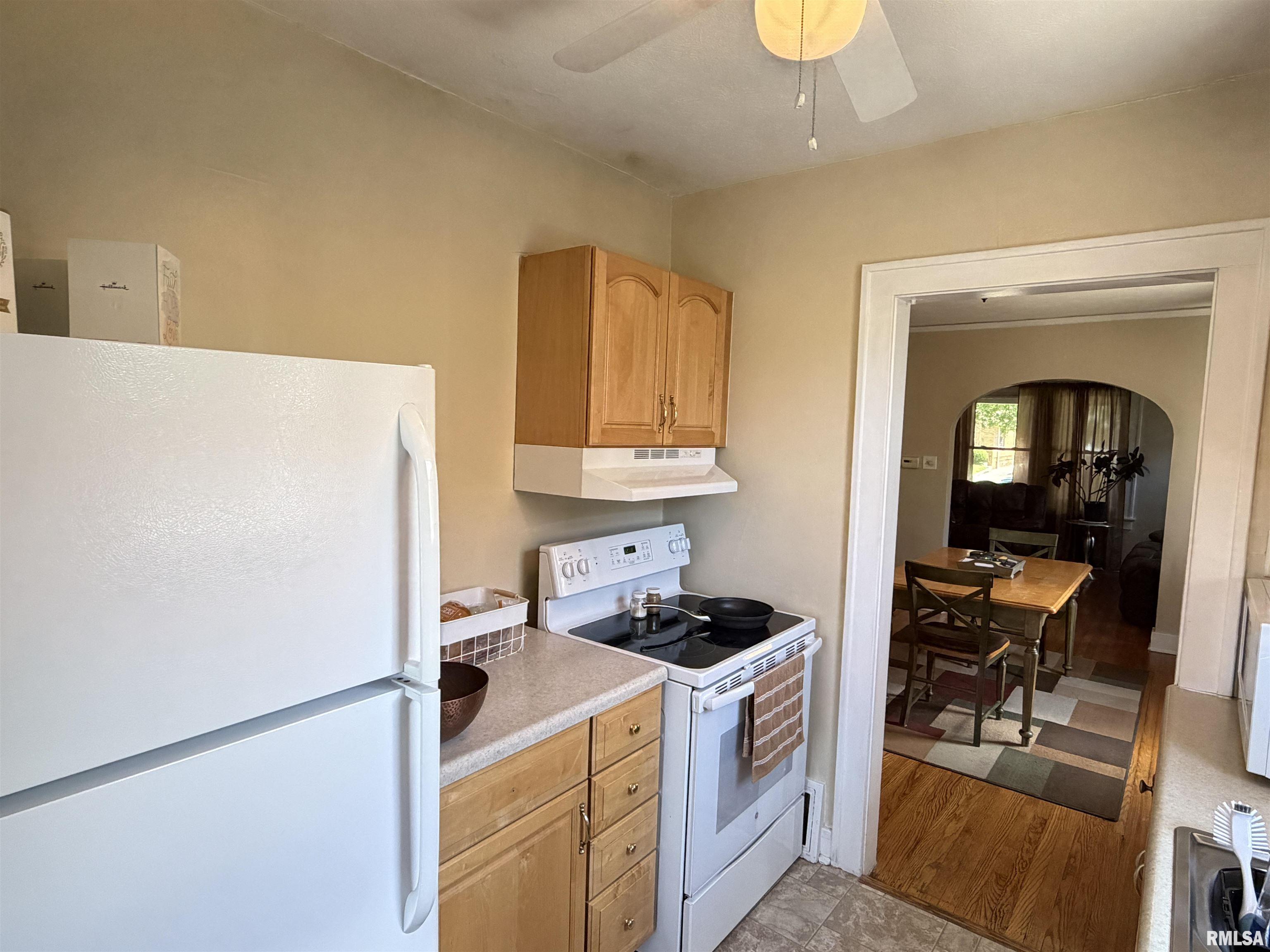 1809 South State Street Springfield, IL 62704 - Photo 11 of 26 Gallery Image 11
