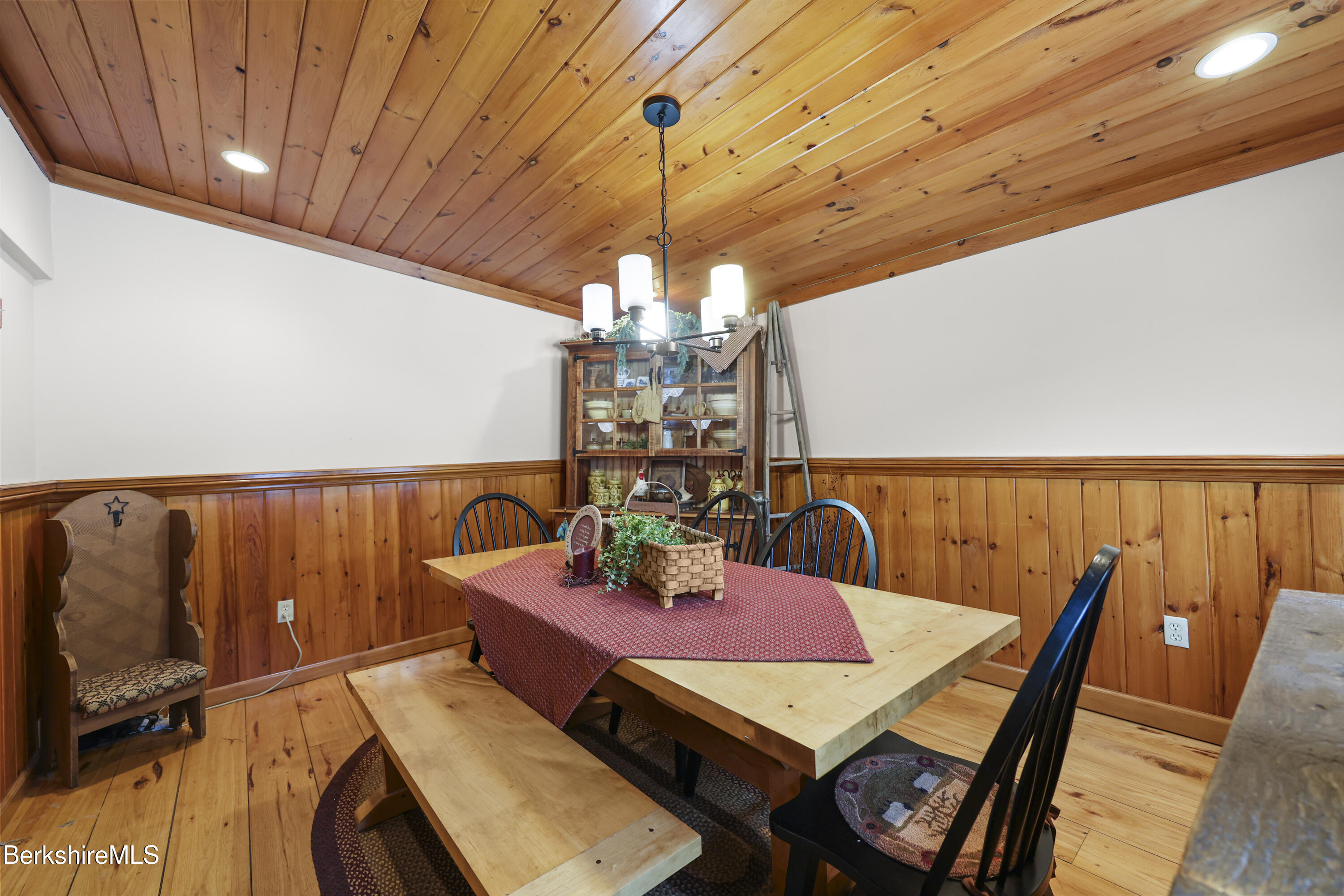 624 River Road Clarksburg, MA 01247 - Photo 12 of 40 Dining Room