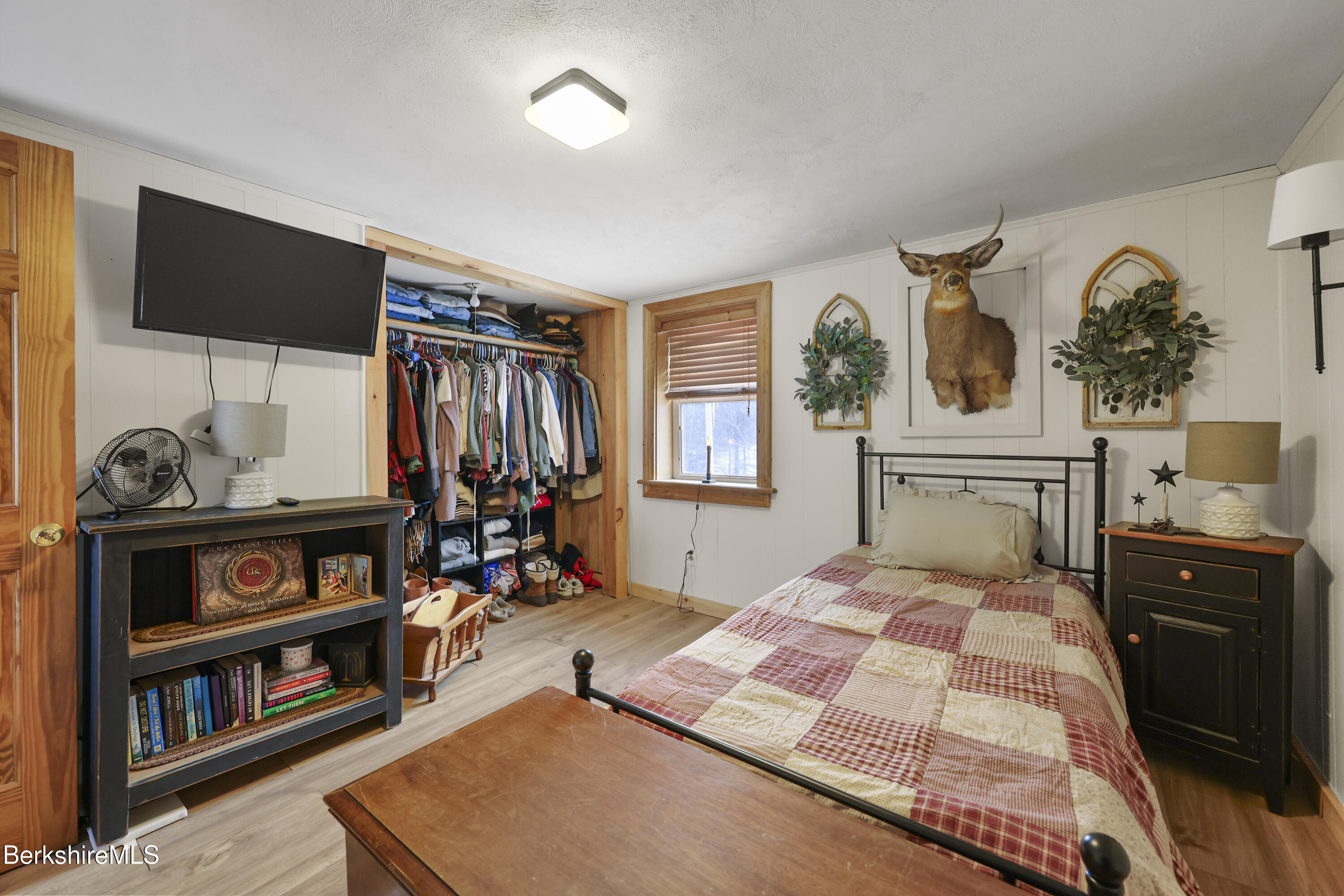 624 River Road Clarksburg, MA 01247 - Photo 23 of 40 Bedroom 2