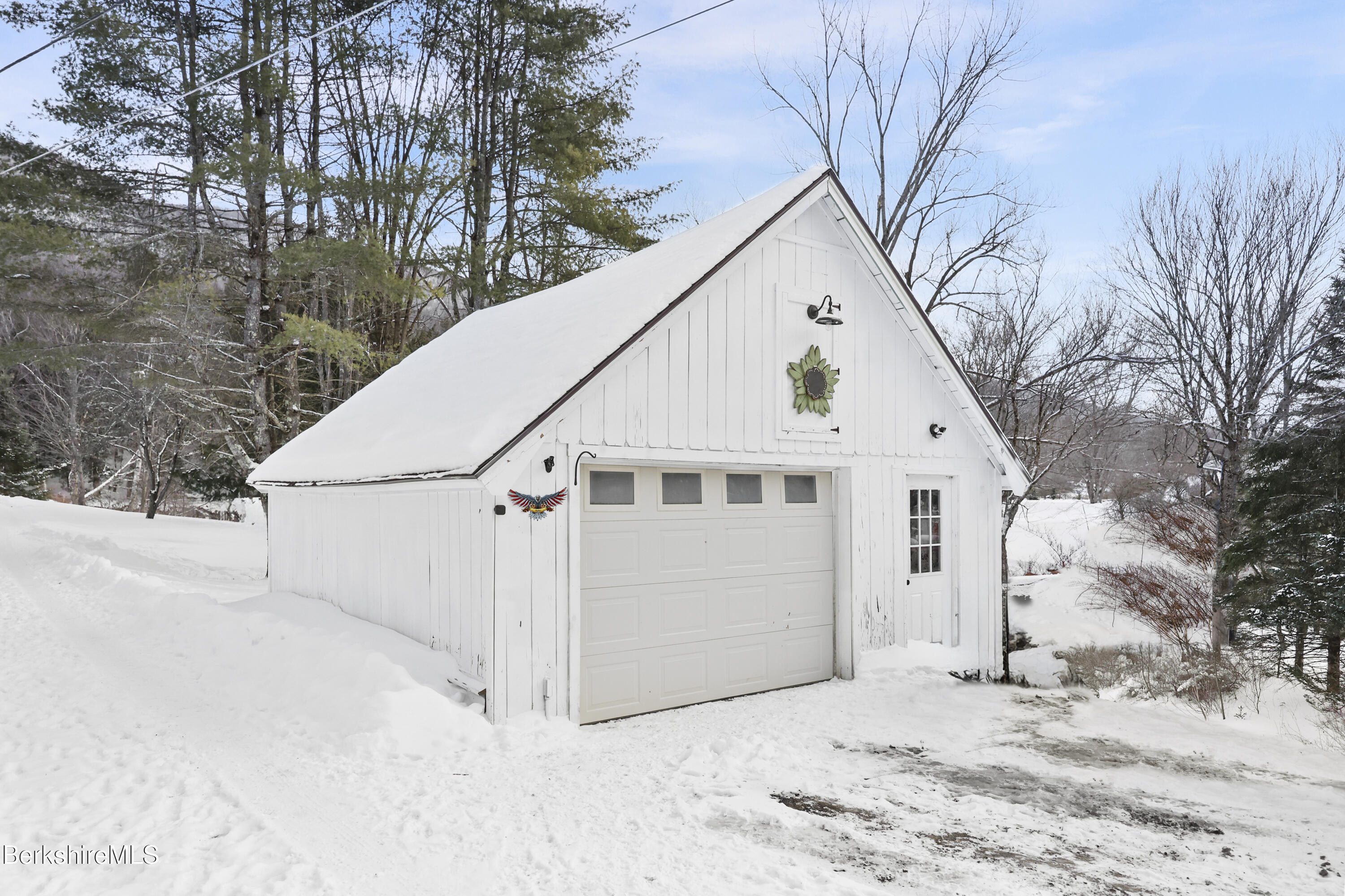 624 River Road Clarksburg, MA 01247 - Photo 27 of 40 Garage