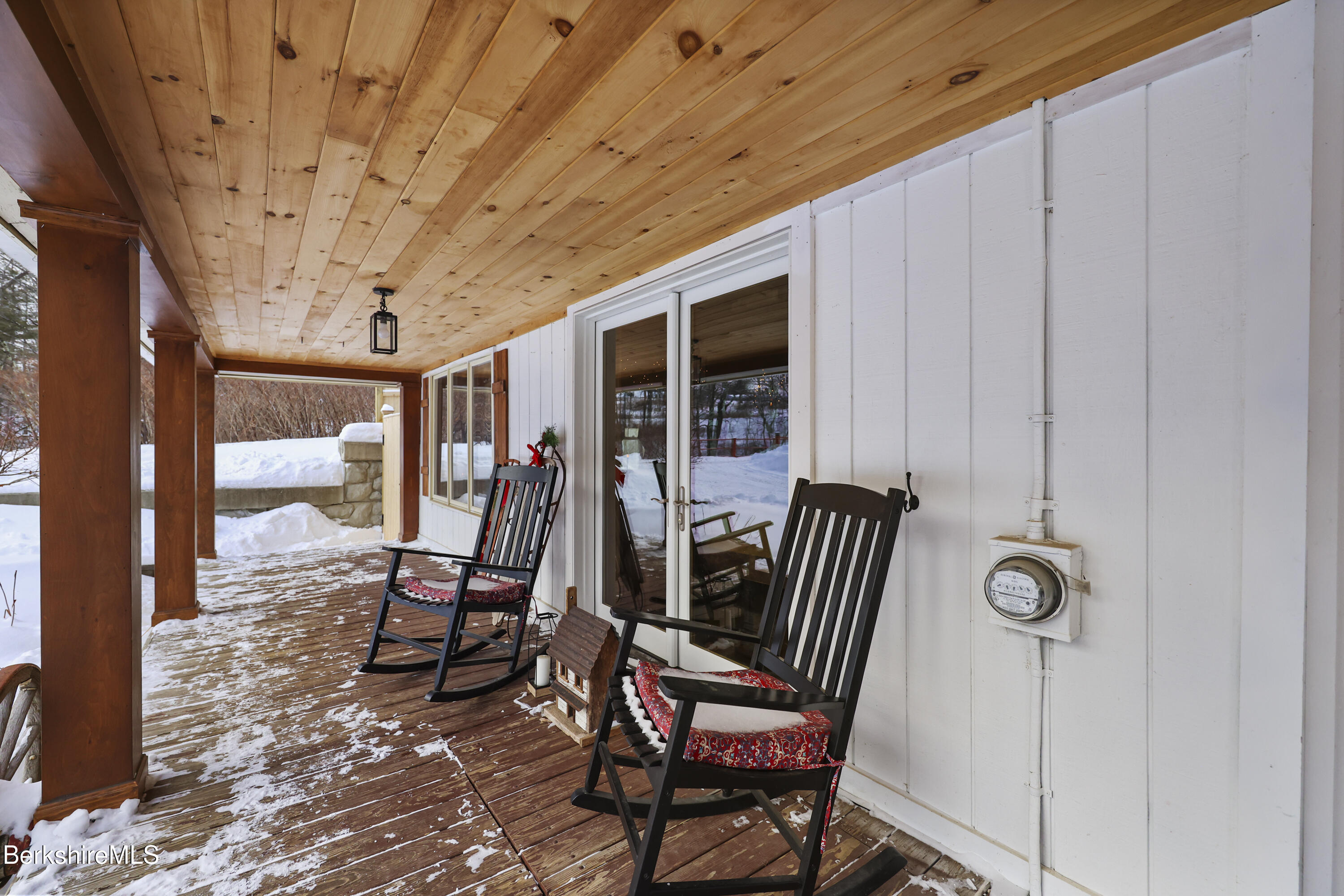 624 River Road Clarksburg, MA 01247 - Photo 4 of 40 Front Porch