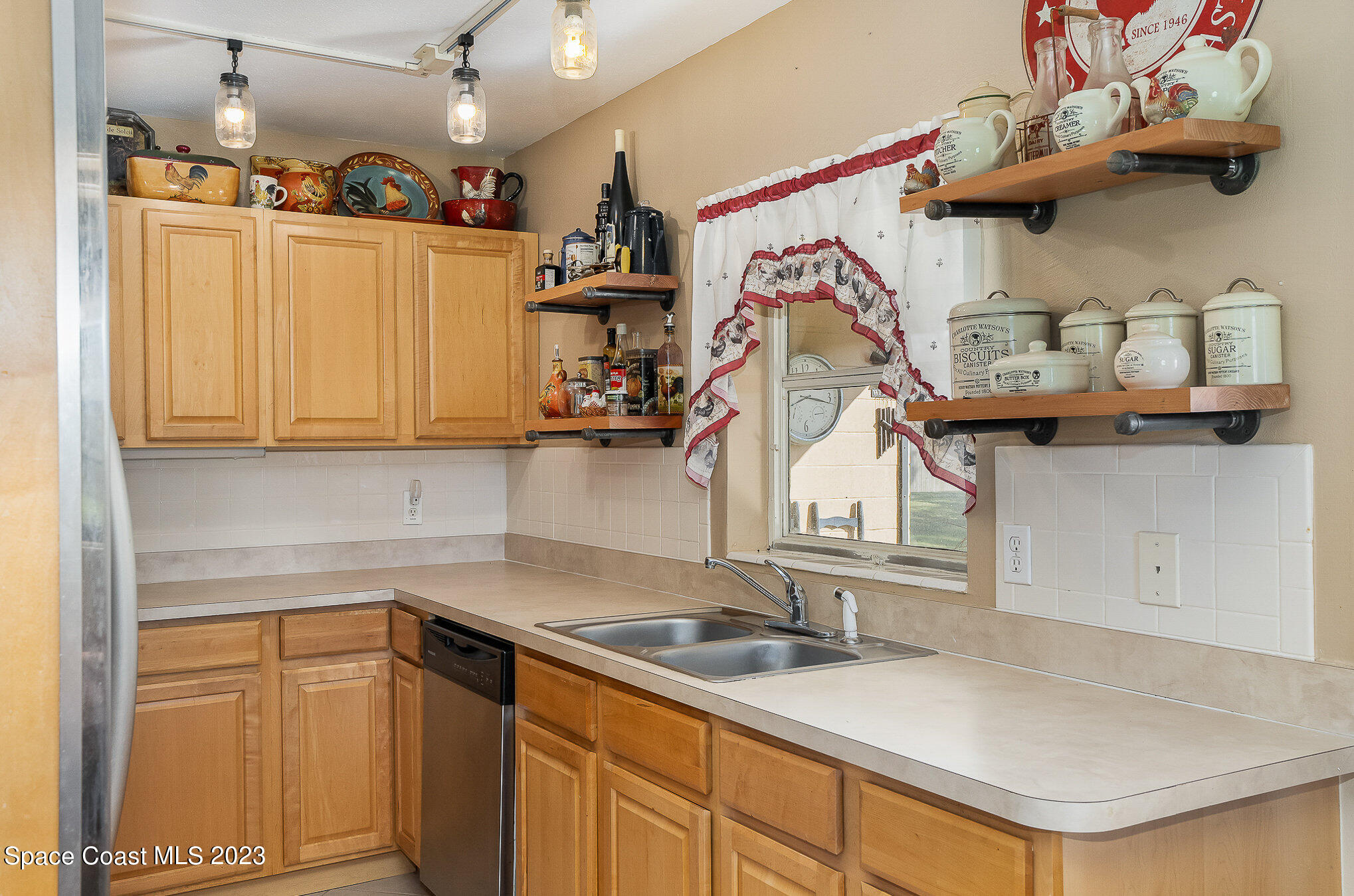 4639 Janet Road Cocoa, FL 32926 - Photo 14 of 41 13 Janet Rd