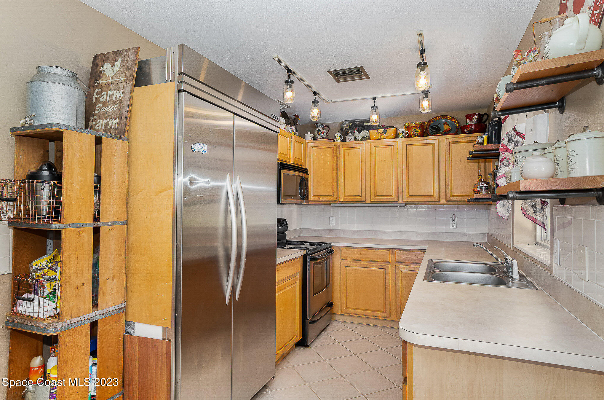 4639 Janet Road Cocoa, FL 32926 - Photo 15 of 41 14 Janet Rd