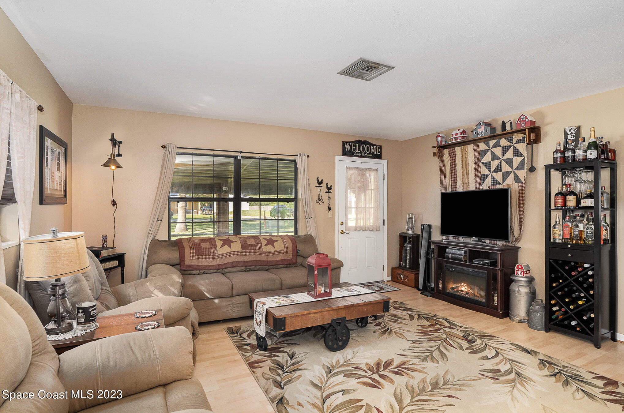 4639 Janet Road Cocoa, FL 32926 - Photo 8 of 41 008_dsc05506-edit