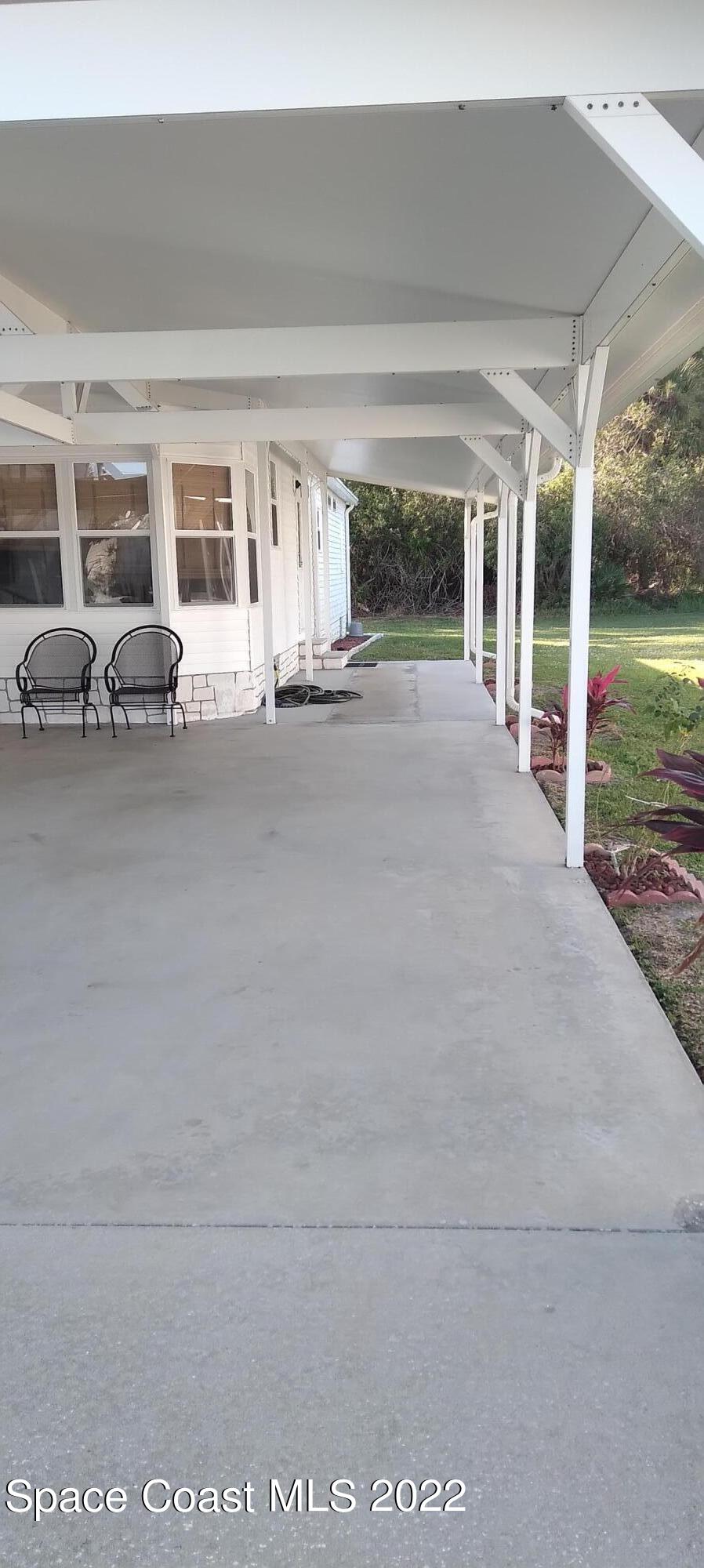 1016 Sebastian Road Sebastian, FL 32976 - Photo 3 of 19 20221204_150705 (1)