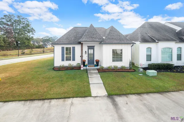 $339,000 | 6504 Silver Oak Drive, Baton Rouge, LA 70817