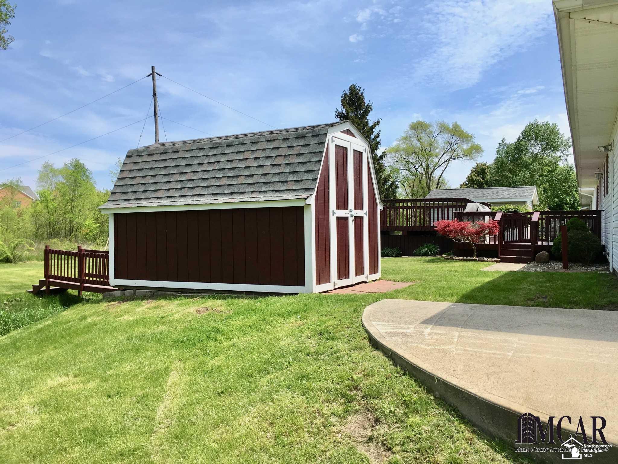 4990 West Albain Road Monroe, MI 48161 - Photo 6 of 37