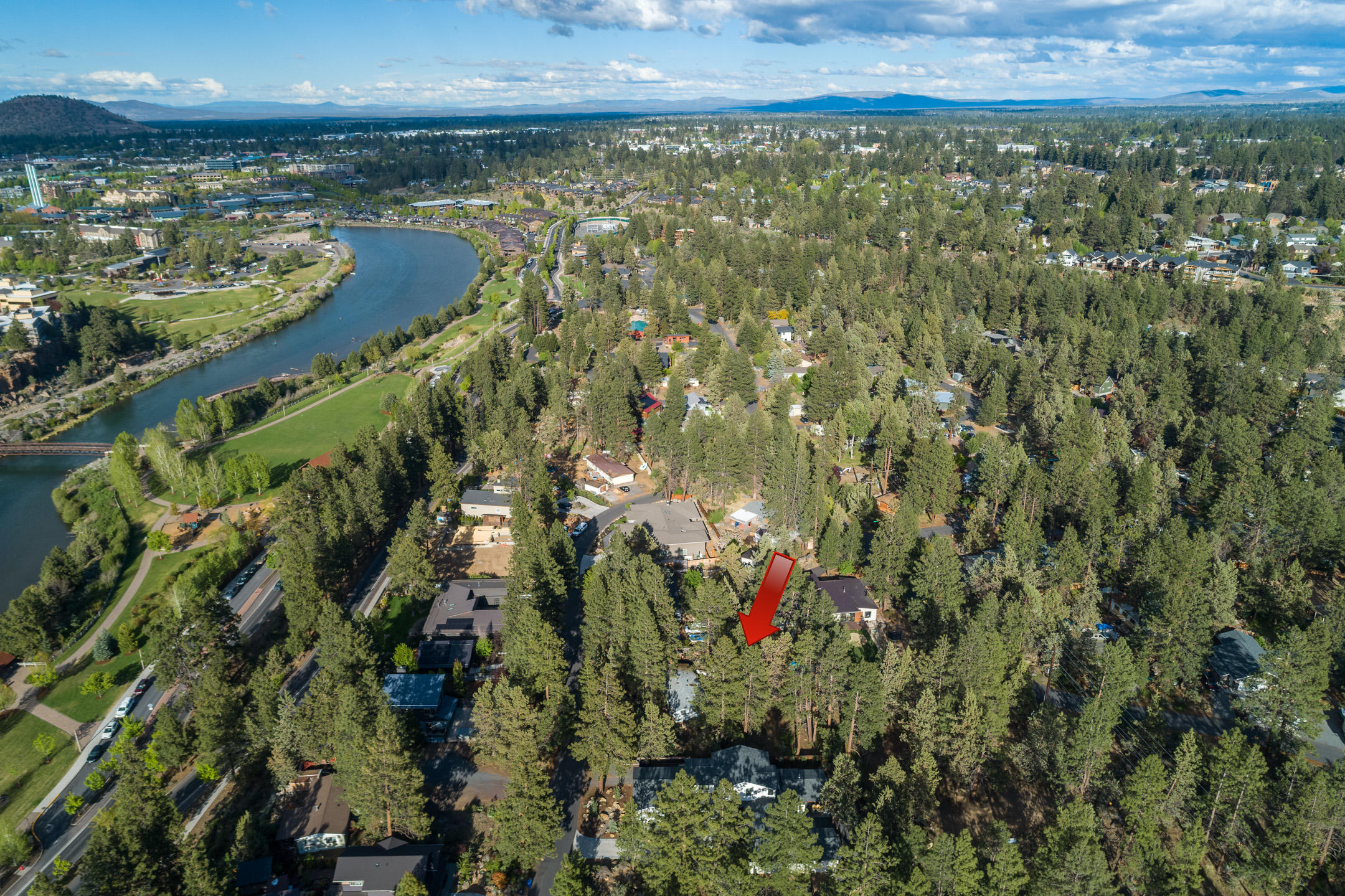 61680 Cedarwood Road Bend, OR 97702 - Photo 2 of 28 2021_05_24_61680_cedarwood_rd-20