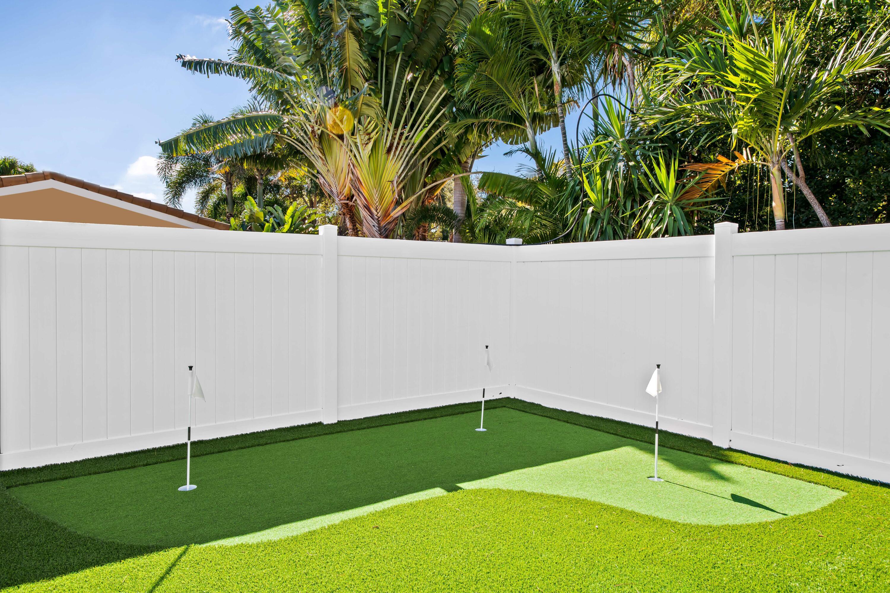 698 West Camino Boca Raton, FL 33486 - Photo 3 of 30 a view of a backyard