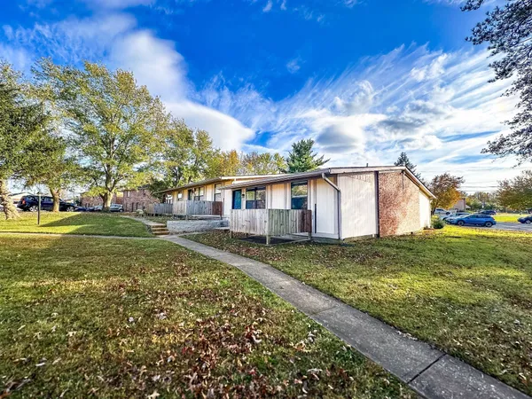 $1,045 | 2421 Madison Street, Unit 13, Clarksville, TN 37043