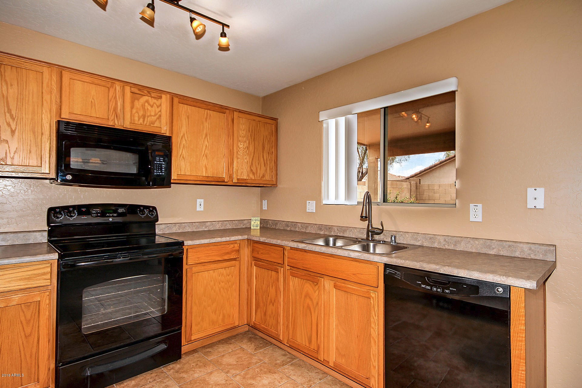 14816 West Calavar Road Surprise, AZ 85379 - Photo 8 of 26 Calavar (11)