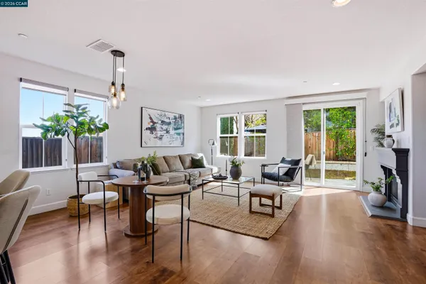 $799,000 | 527 Falling Star Drive, Martinez, CA 94553