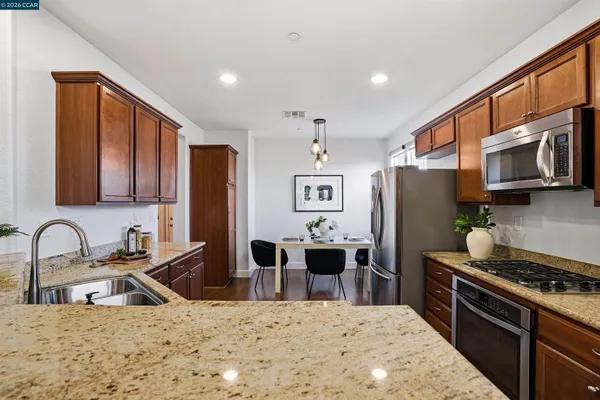 $799,000 | 527 Falling Star Drive, Martinez, CA 94553