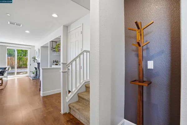 $799,000 | 527 Falling Star Drive, Martinez, CA 94553