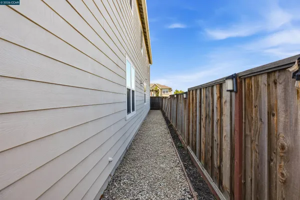 $799,000 | 527 Falling Star Drive, Martinez, CA 94553