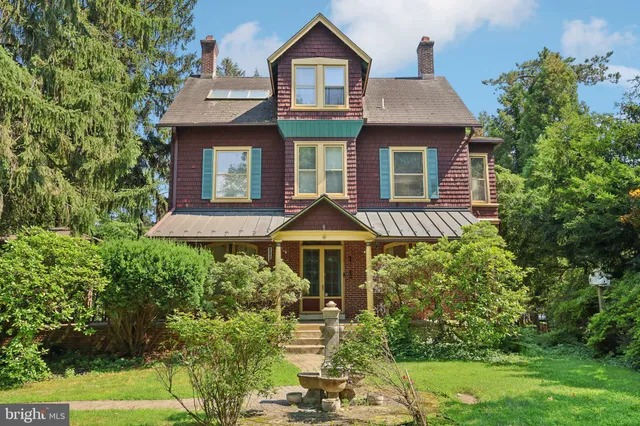 $1,285,000 | 1420 Pennsylvania Avenue, Berwyn, PA 19312