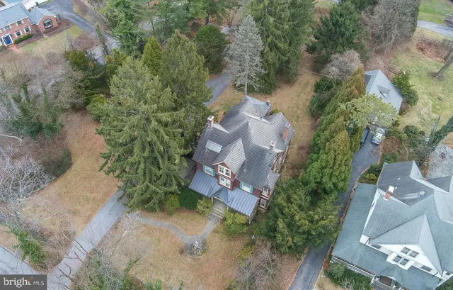 $1,285,000 | 1420 Pennsylvania Avenue, Berwyn, PA 19312