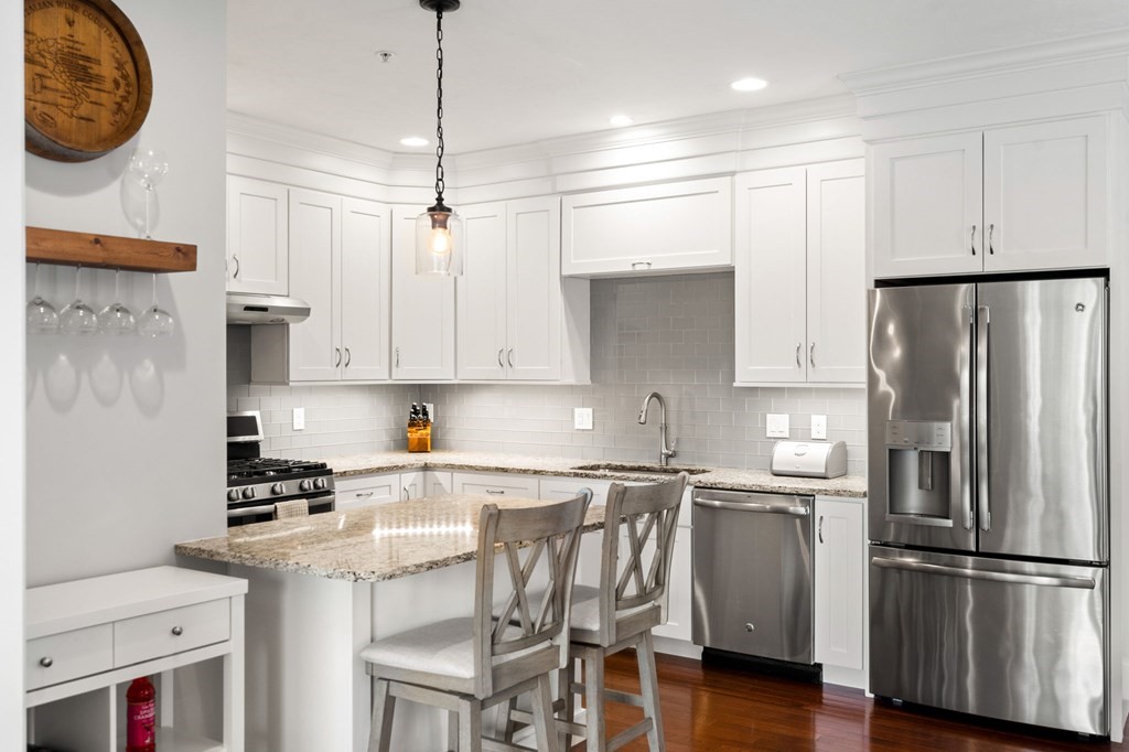 136 Oxbow Road, Unit 136 Framingham, MA 01701 - Photo 5 of 42 Gallery Image 5