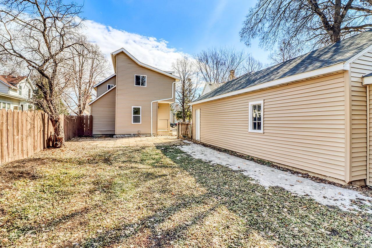 307 10th Street North Moorhead, MN 56560 - Photo 25 of 28