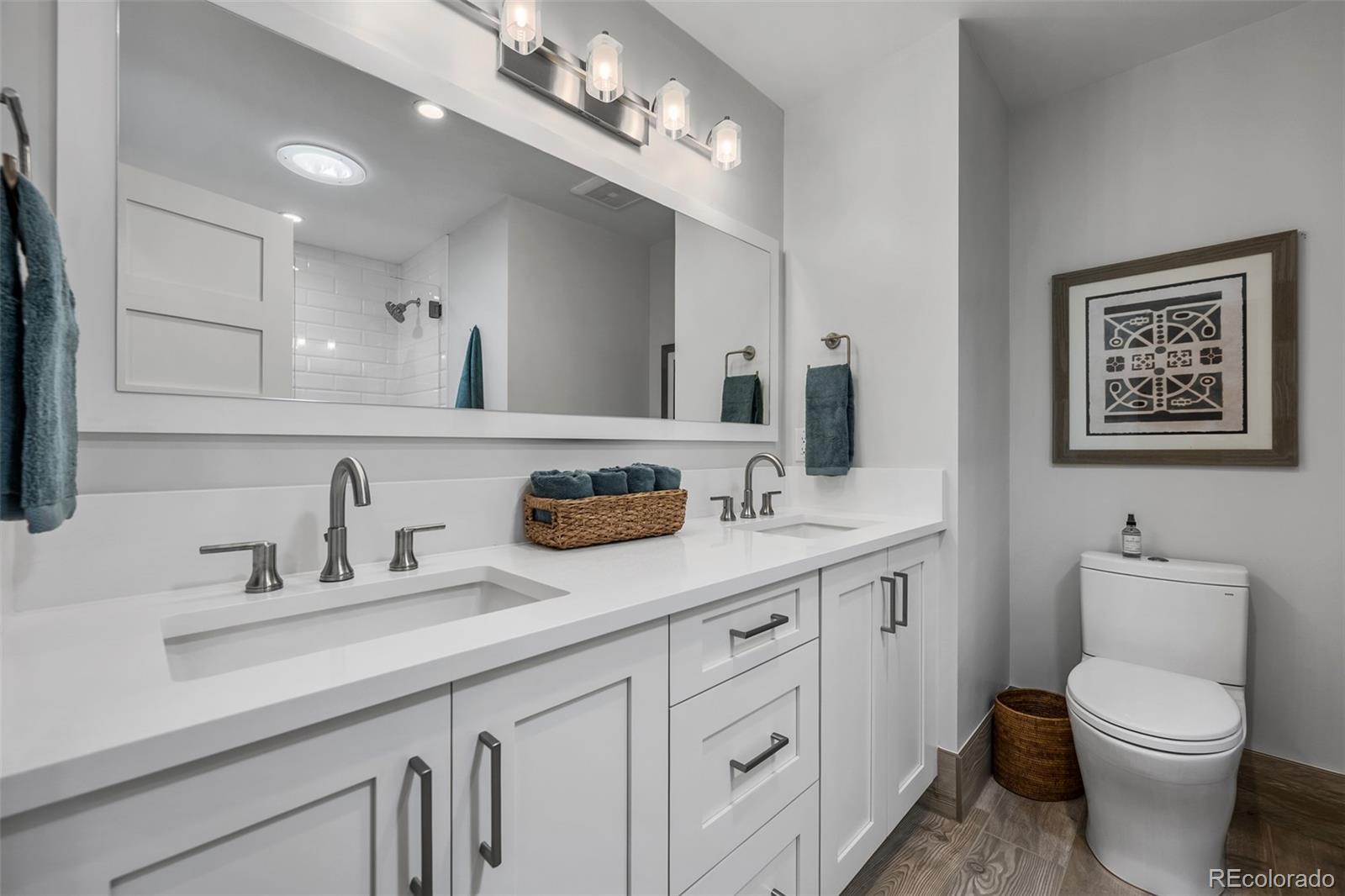 3210 Cherryridge Road Englewood, CO 80113 - Photo 13 of 35 Gallery Image 13