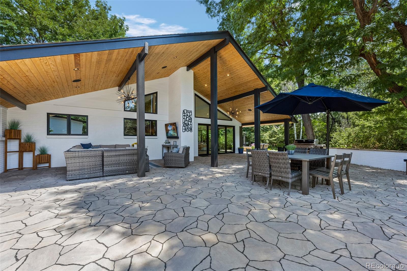 3210 Cherryridge Road Englewood, CO 80113 - Photo 24 of 35 Gallery Image 24