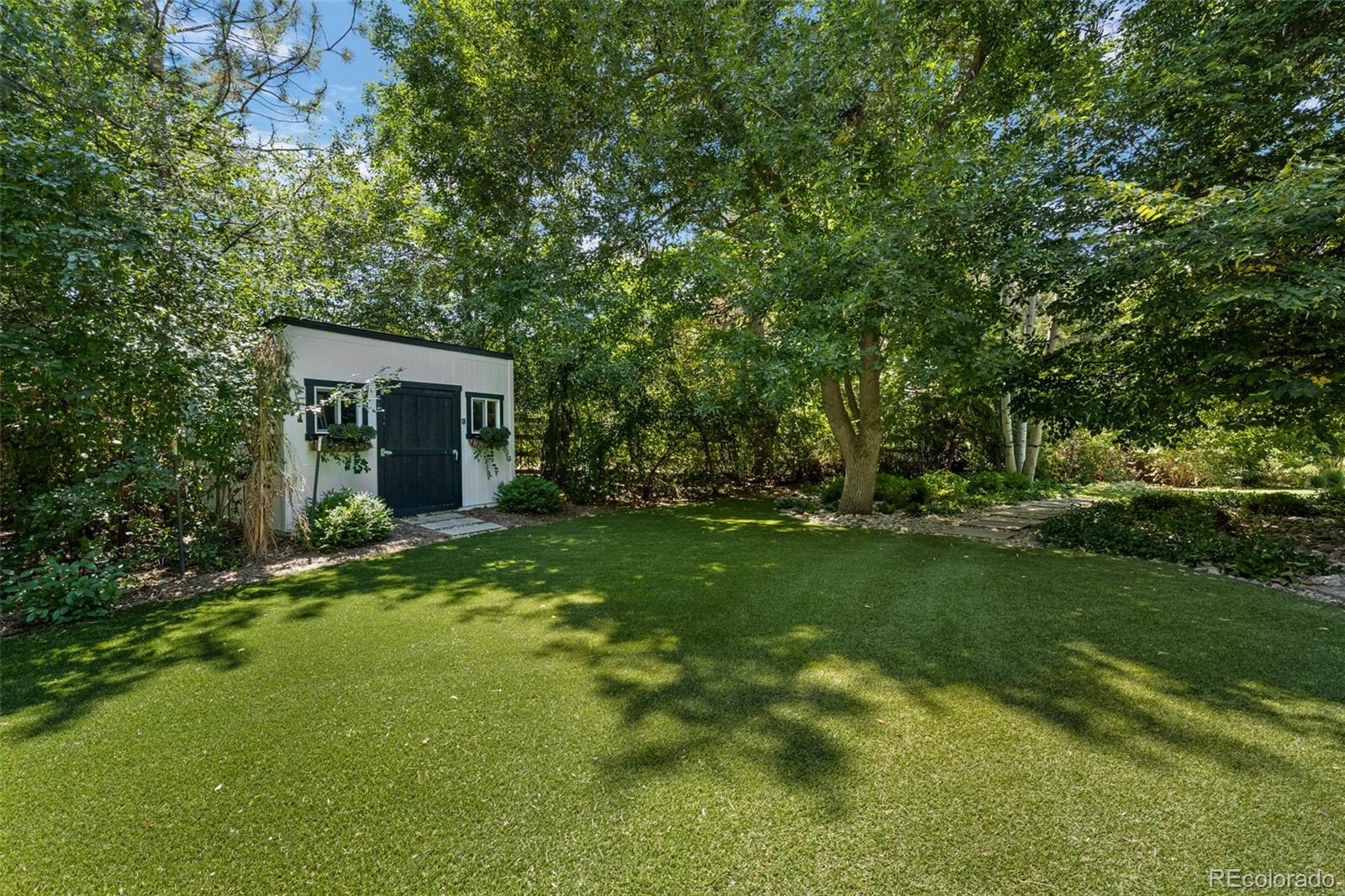 3210 Cherryridge Road Englewood, CO 80113 - Photo 31 of 35 Gallery Image 31