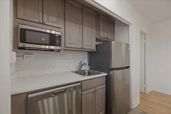$1,650 | 5630 North Sheridan Road, Unit S1109, Chicago, IL 60660