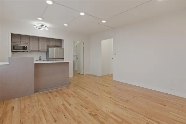 $1,650 | 5630 North Sheridan Road, Unit S1109, Chicago, IL 60660