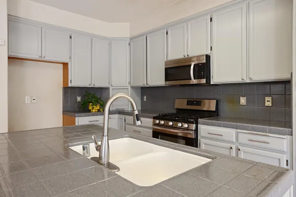 $599,900 | 1726 Hastings Drive, Manteca, CA 95336