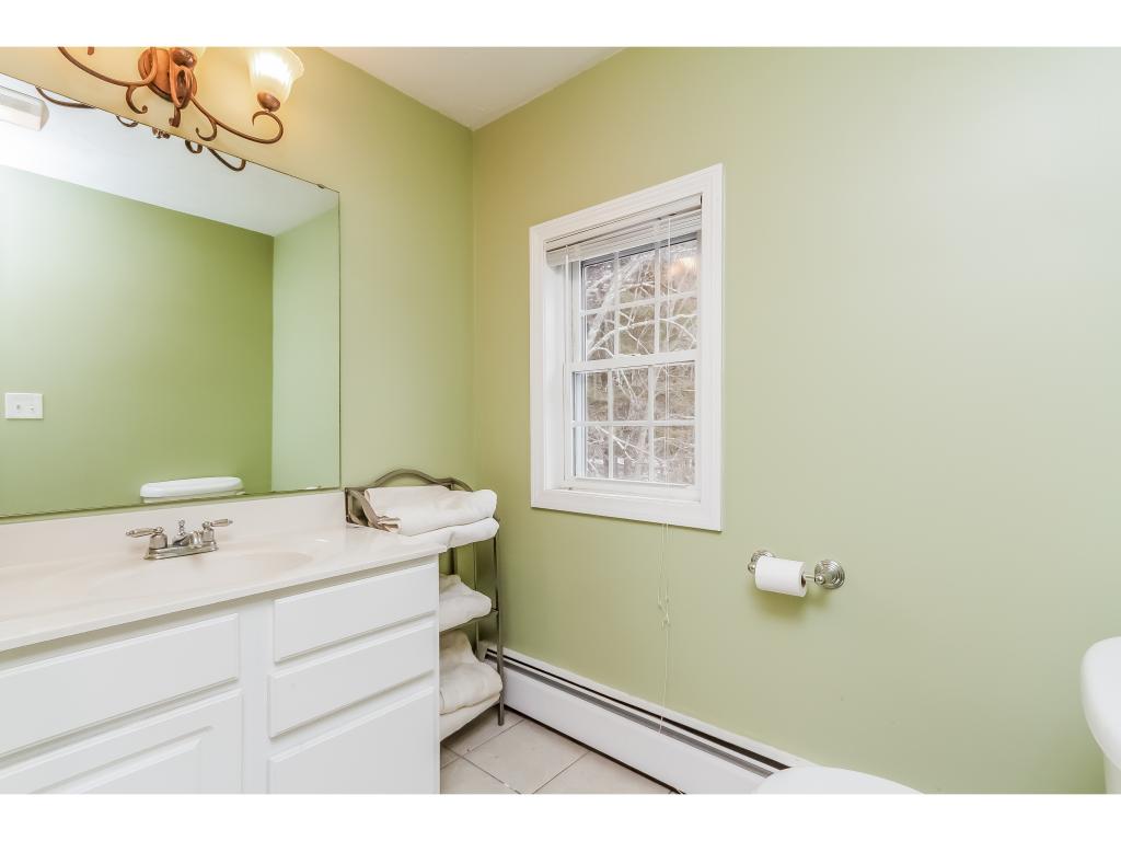 129 Lowell Road Windham, NH 03087 - Photo 20 of 30
