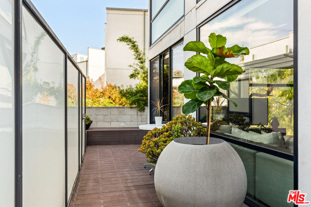 700 Main Street, Unit 15 Venice, CA 90291 - Photo 20 of 23