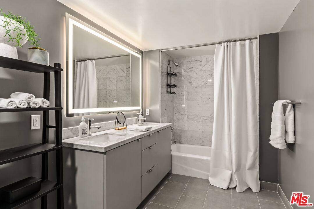 700 Main Street, Unit 15 Venice, CA 90291 - Photo 22 of 29