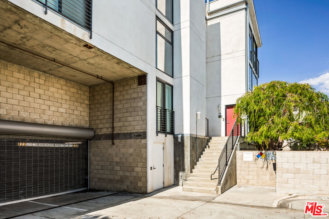 700 Main Street, Unit 15 Venice, CA 90291 - Photo 27 of 29