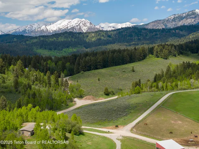 $725,000 | Lot 2 Mininger Road, Alpine, WY 83128