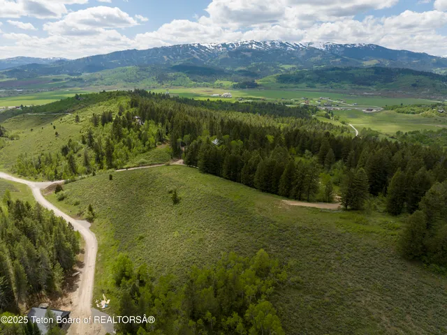 $725,000 | Lot 2 Mininger Road, Alpine, WY 83128