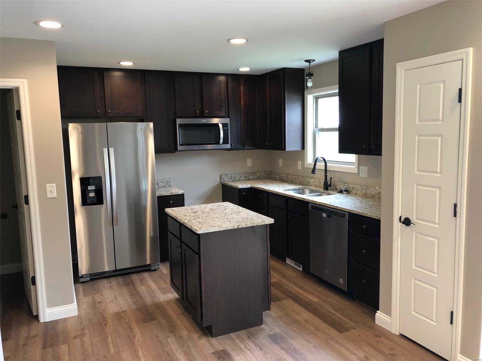 337 Touchdown Drive Foristell, MO 63348 - Photo 2 of 15