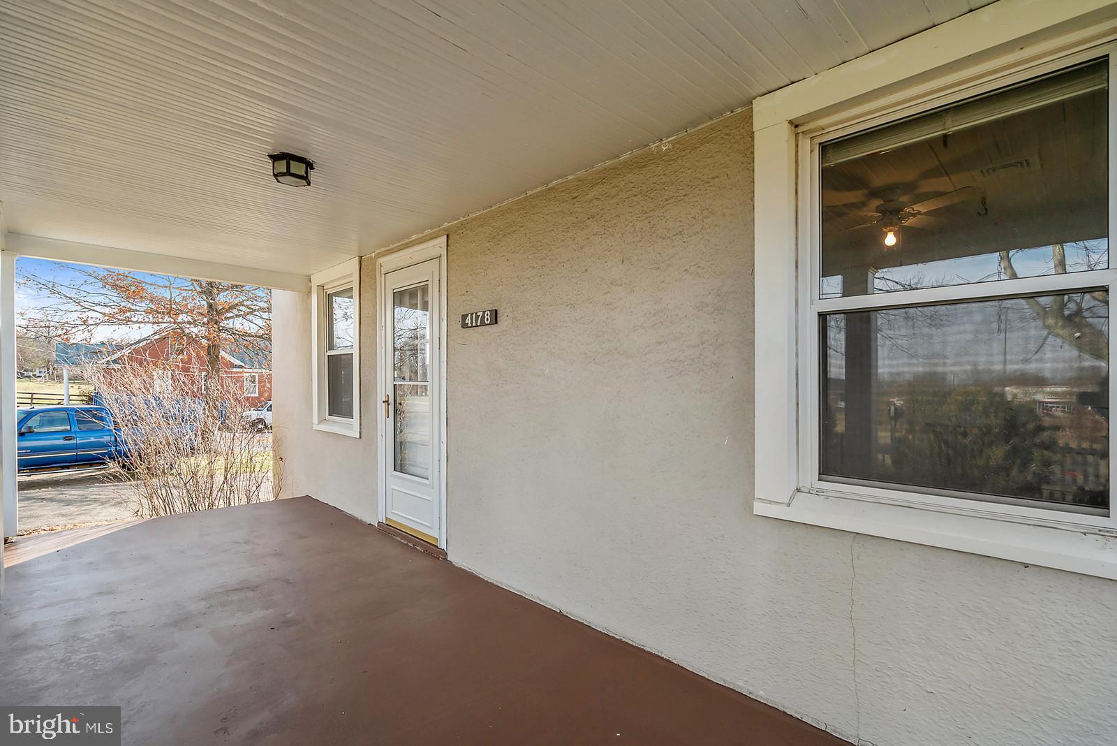 4178 Winchester Road Marshall, VA 20115 - Photo 4 of 31 porch