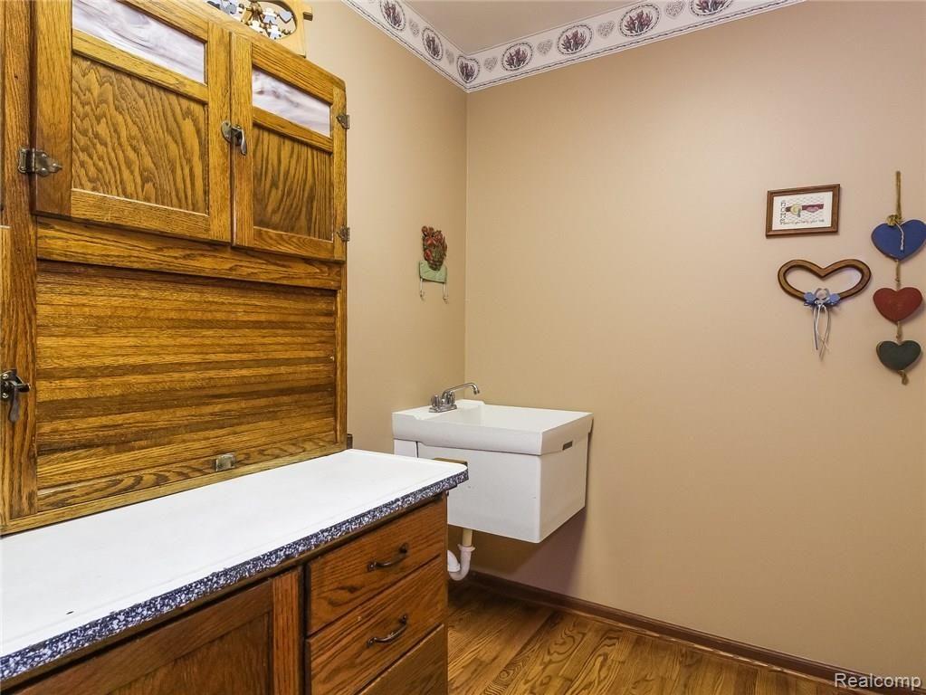 4197 Bold Meadows Rochester, MI 48306 - Photo 30 of 60 026-4745737-medium4x3.jpg